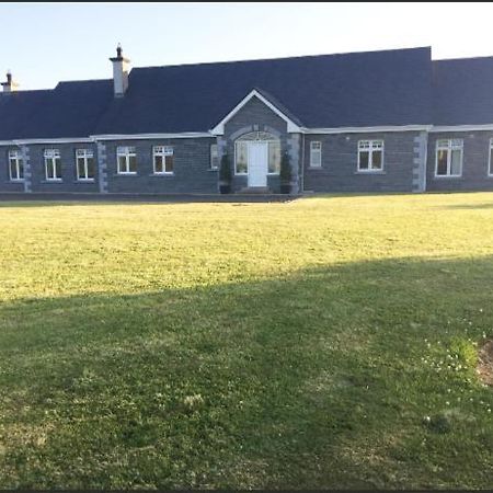 Flushing Meadows Hotel Crossmolina Exterior photo